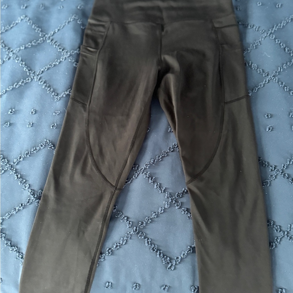 Zyia Active Black Light & Tight Capris